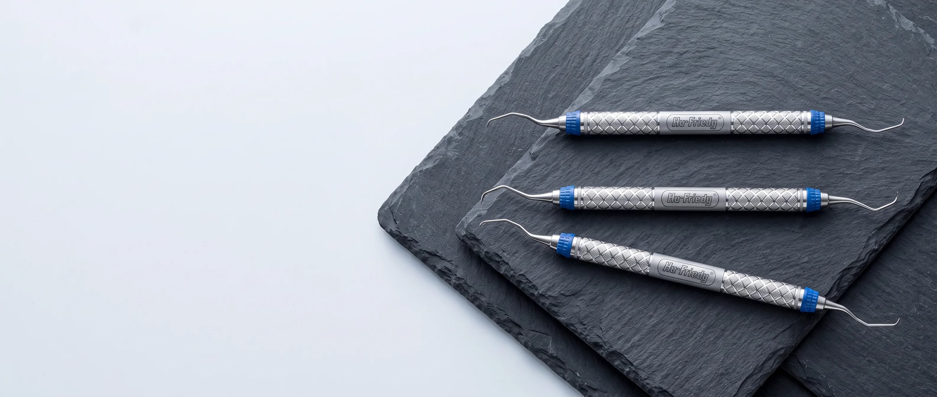 Drei Ansichten: Hu-Friedy Gracey Mini Five 13/14 EverEdge 2.0