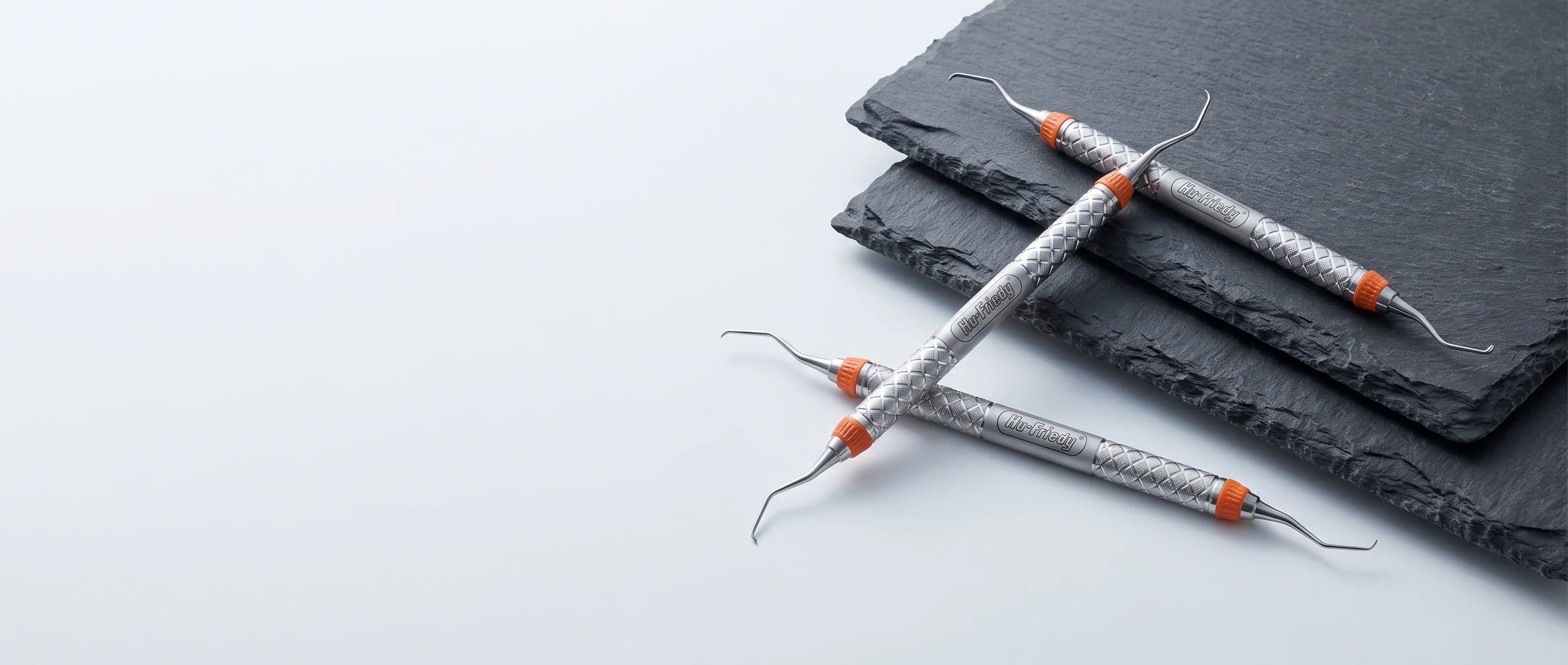 Drei Ansichten: Hu-Friedy Gracey Mini Five 15/16 EverEdge 2.0